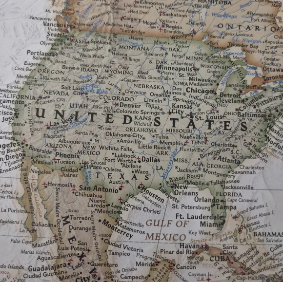 National Geographic World Wall Map - Executive (Poster Size: 36 x 24 in) - Picture 6 of 12